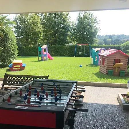 The Lakeside - With Pool